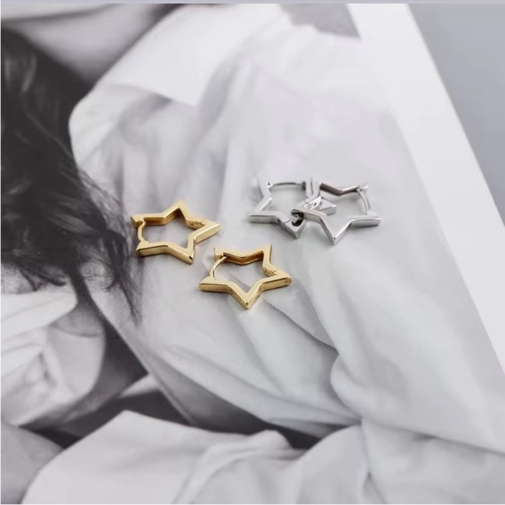 NEW! 925 Sterling Silver Gold Star Hoop Earrings A5-181 - Picture 5 of 7